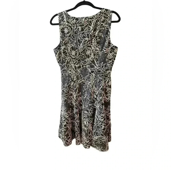 TOMMY HILFIGER Womens Sleeveless Fit + Flare Dress Embroidered Size 12 - Picture 6 of 7